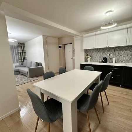 Ultracentral Luxury Apartament ทิมิชัวรา ภายนอก รูปภาพ
